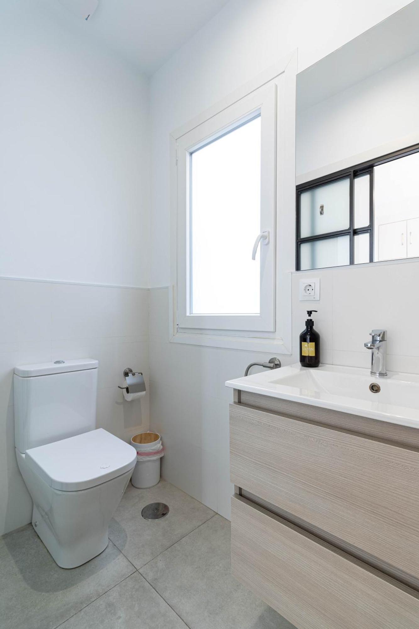 Sepulveda, Moderno Apartamento By Outin Apartment Sevilla Bagian luar foto